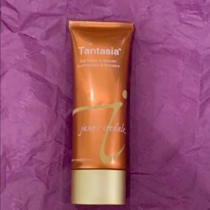 Tantasia self tanner & bronzer Jane Iredale